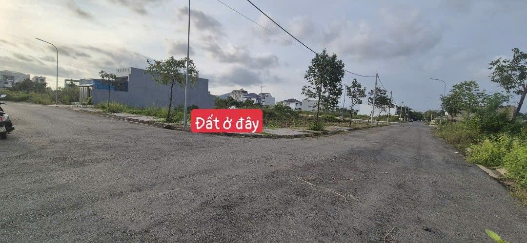 Đất nền Lô góc 2 mặt tiền Lan Anh 1, Bà Rịa - Vũng Tàu, 100m² giá 2.15 tỷ - Cơ hội đầu tư hấp dẫn!