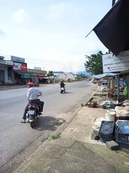 Nhà cấp 4 mặt tiền Quốc lộ 20, Bảo Lộc, 128m² - Kinh doanh sầm uất!