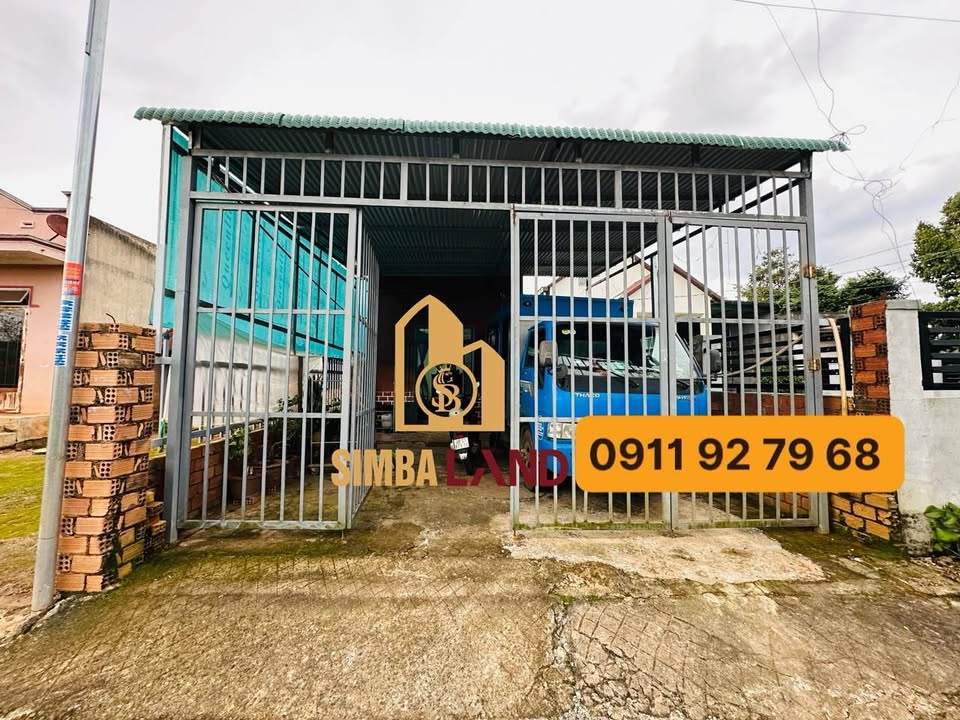 Bán nhà 2 mặt tiền Hiệp Thạnh 120m² - Giá chỉ 1.8 tỷ, sân đậu ô tô!