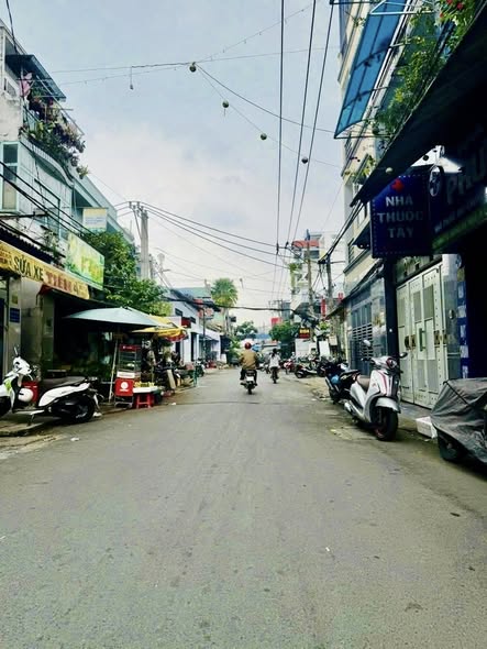 Nhà đẹp Dương Bá Trạc 58.5m² giá 13.5 tỷ - Sẵn sàng vào ở ngay!