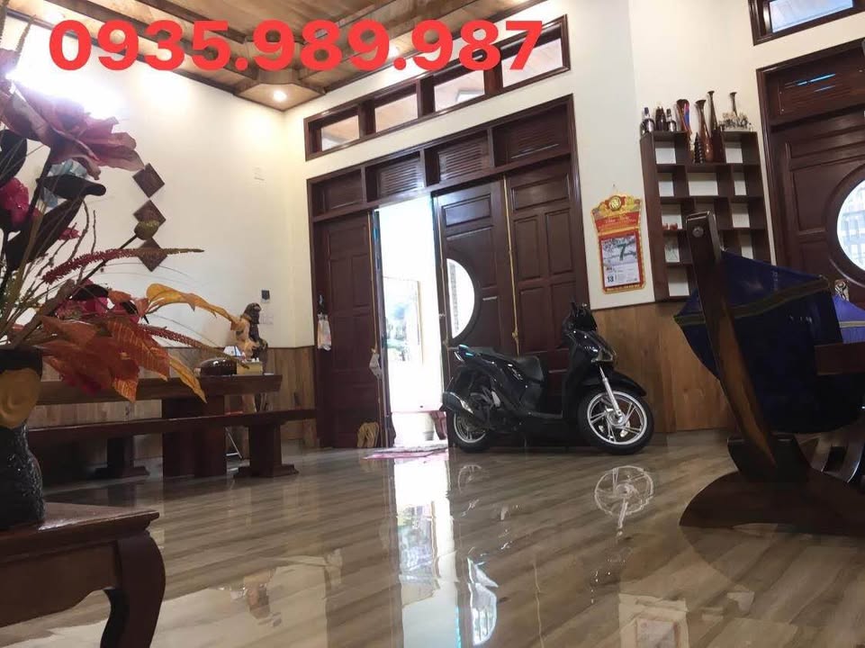 Nhà đẹp chính chủ Lương Đình Của, Pleiku 133m² giá 1.9 tỷ - Vị trí trung tâm thuận tiện!