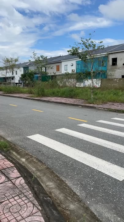 Bán lô đất Trần Kim Xuyến, Phố Châu 160m² - Sổ đỏ chính chủ!