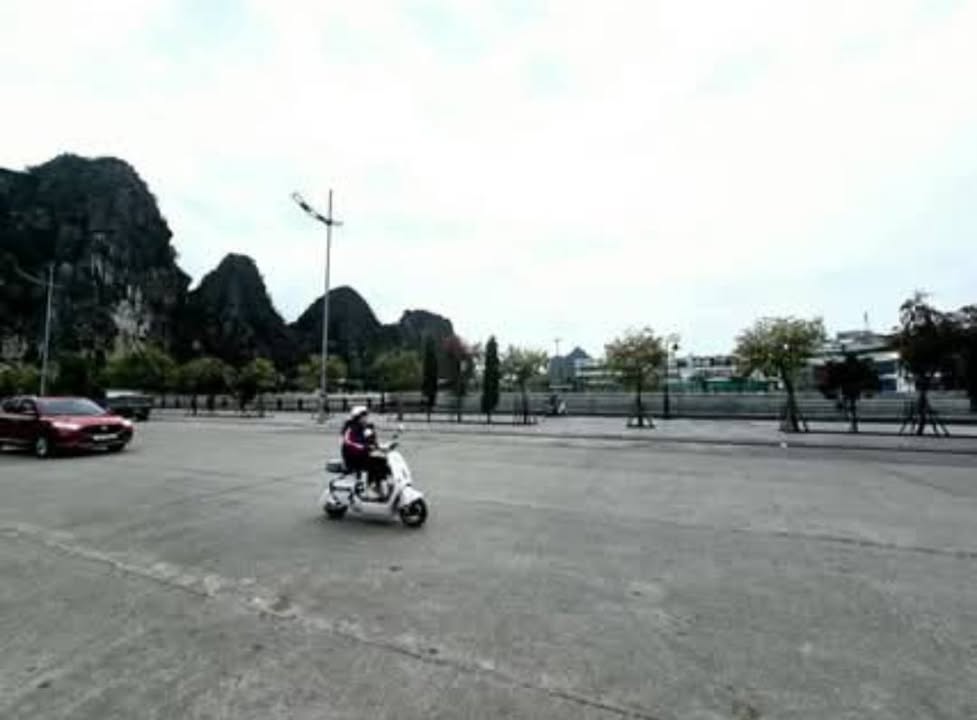 Nhà 80m² mặt Hồ Cô Tiên, giá 13 tỷ - Vị trí đắc địa, tiện ích đầy đủ!