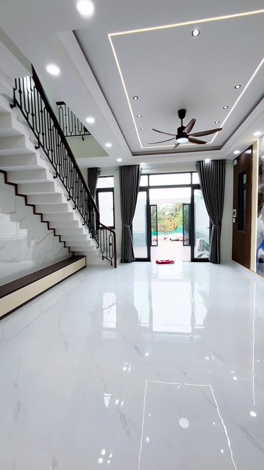 Nhà bán tại Mỹ Hạnh Nam, Đức Hòa 120m² giá 3.15 tỷ - Sổ hồng riêng, hoàn công