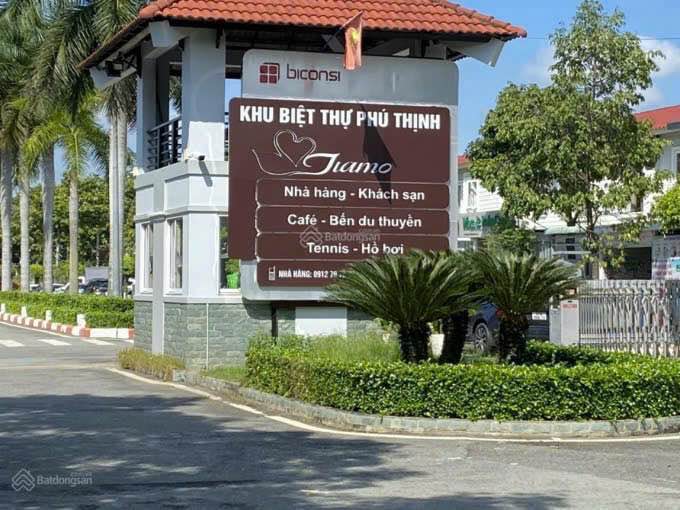 Nhà phố Tiamo Phú Thịnh Thủ Dầu Một 125m² - Gần cổng vào, nội thất đầy đủ!