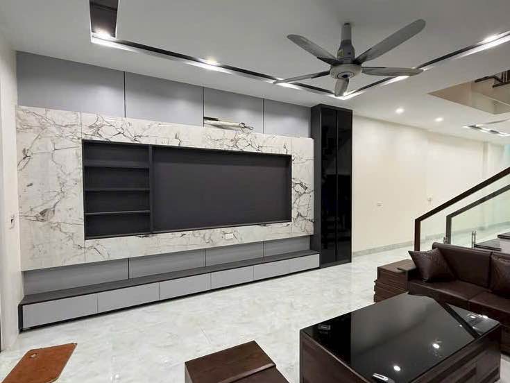 Nhà 3 tầng Tân Thịnh Thái Nguyên 85,5m² giá 5 tỷ - Tiện ích đầy đủ, vị trí đắc địa!