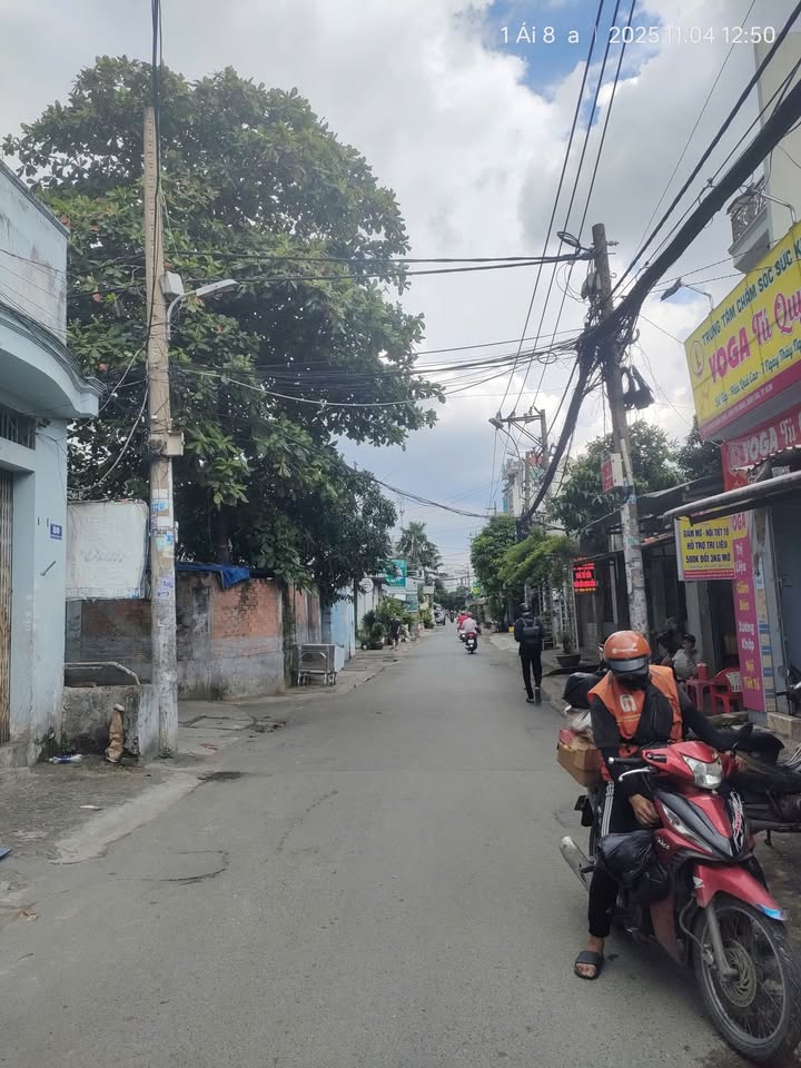 Nhà cho thuê mặt tiền Đình Nghi Xuân 60m² giá 10 triệu - Kinh doanh thuận lợi!