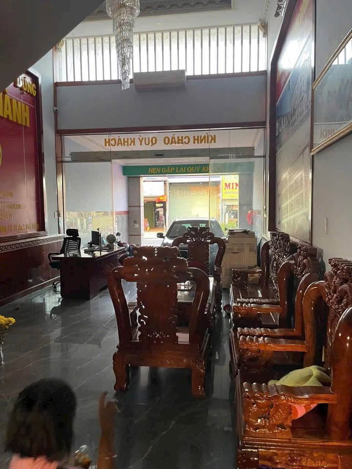 Nhà mặt tiền Nguyễn Thị Tươi, Dĩ An 100m² giá 6.5 tỷ - Đầu tư sinh lời cao!