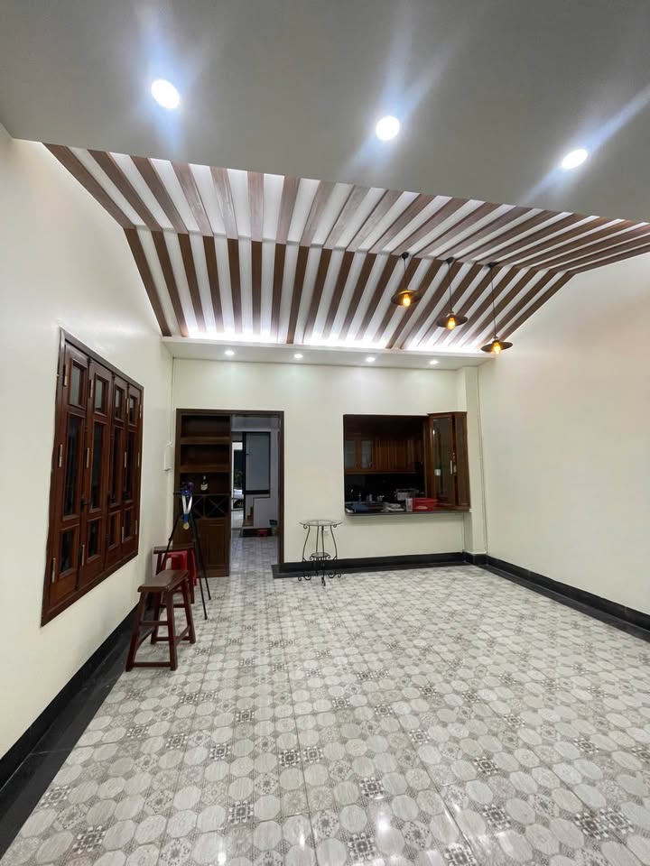 Cho thuê văn phòng tầng 1 tại Trần Quốc Toản, Thanh Hóa - Diện tích 80m², giá thỏa thuận!