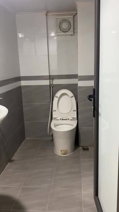 Phòng trọ khép kín Cầu Giấy 40m² giá 5.4 triệu - Full đồ, tiện nghi hiện đại!