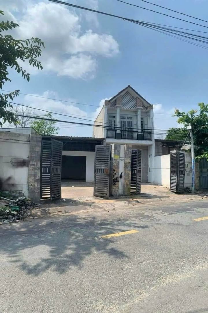 Đất mặt tiền Nguyễn Thị Nghé, Thới Tam Thôn, Hóc Môn 89.6m² giá 3.55 tỷ - Bán gấp tặng kho!