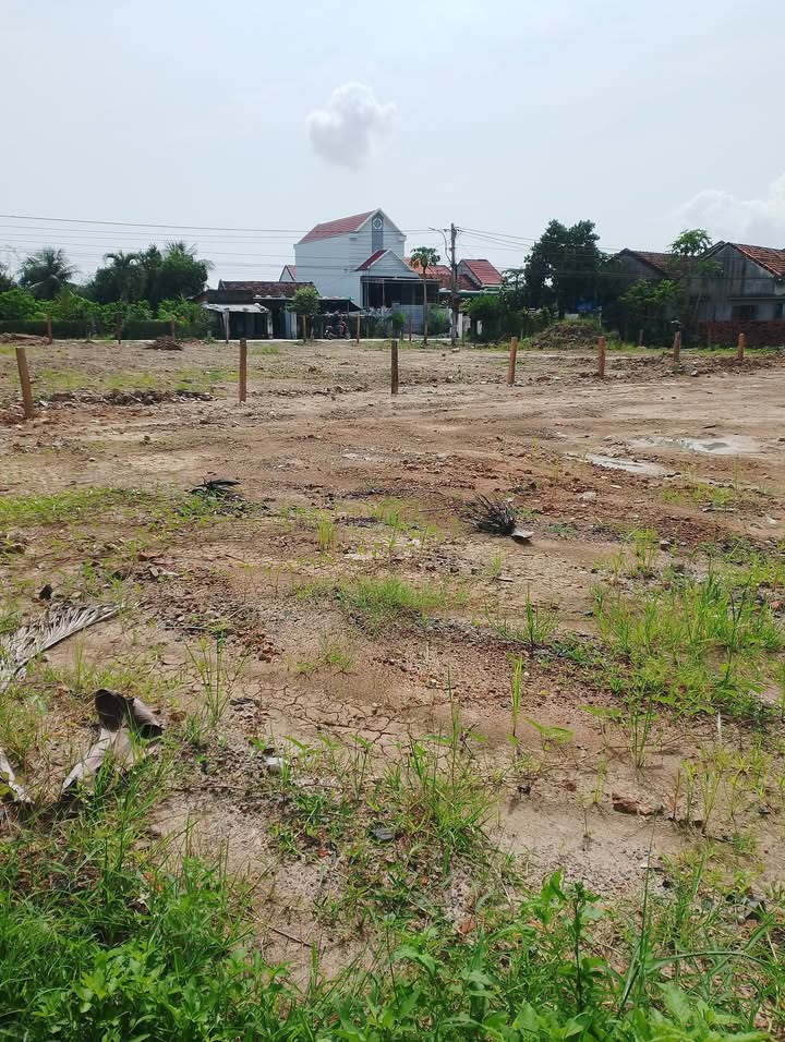 Đất nền phường Ninh Hà 100m² giá 400 triệu - Đầy đủ pháp lý, vị trí thuận lợi!