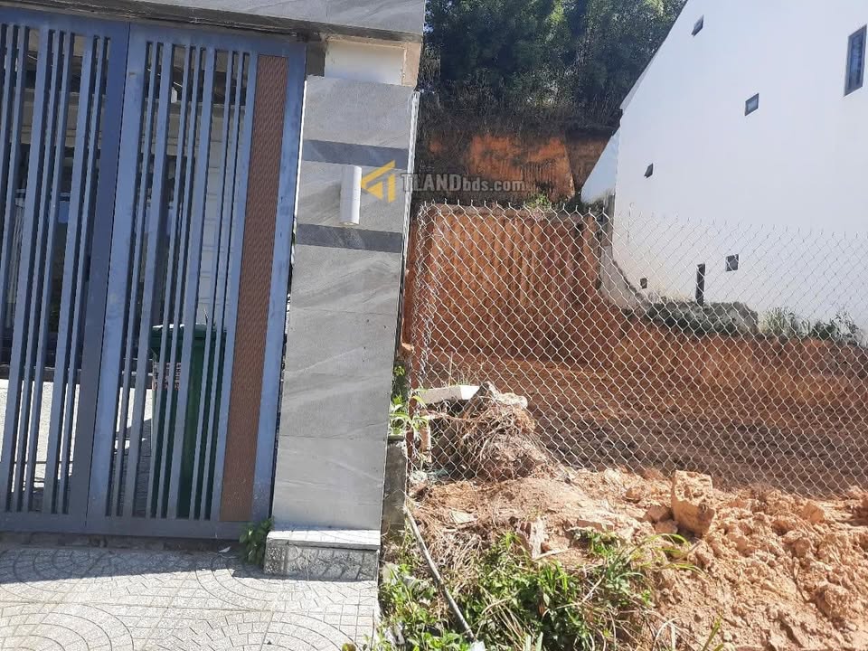 Đất mặt tiền đường An Sơn, Đà Lạt 208.1m² giá 10.5 tỷ - Cơ hội đầu tư tuyệt vời!