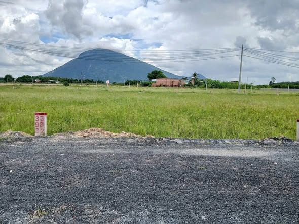 Đất nền Suối Đá, Dương Minh Châu 165m² giá 250 triệu - Sổ đỏ chính chủ, xây dựng ngay!