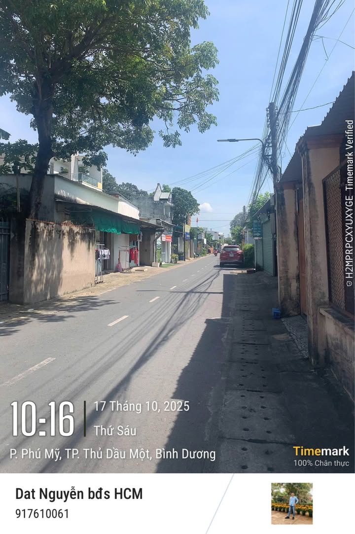 Nhà bán Phú Mỹ Thủ Dầu Một 72m² giá 2 tỷ - Vị trí thuận lợi, sẵn sàng vào ở!