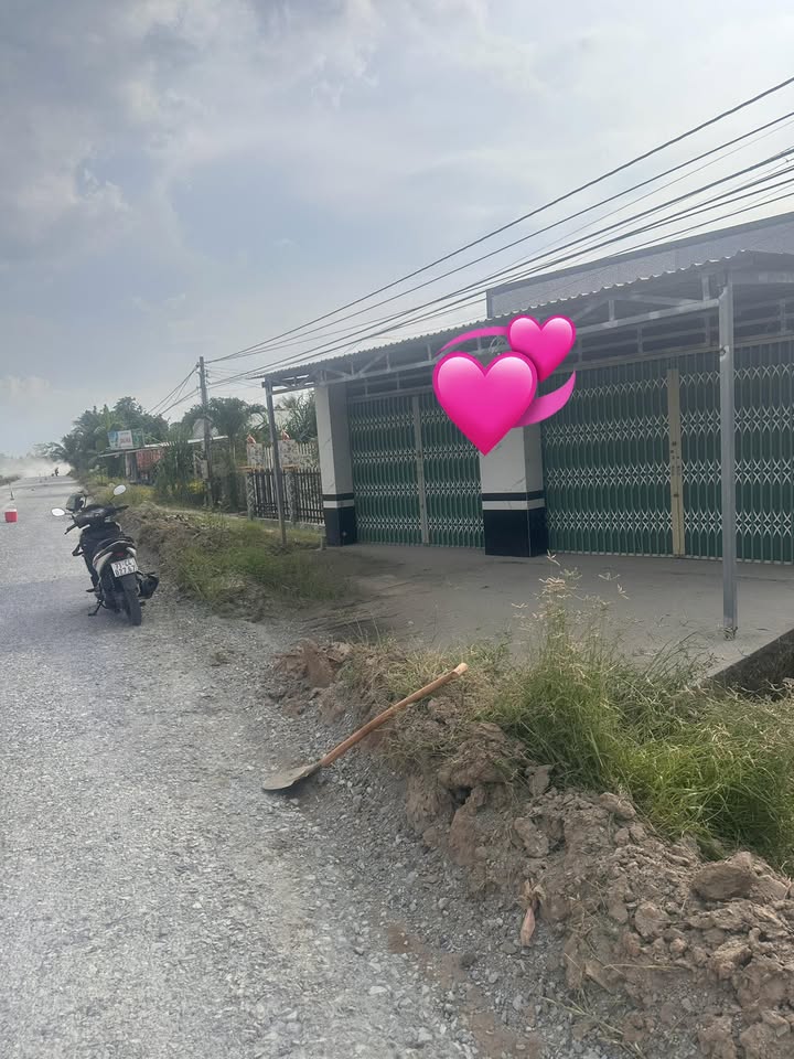 Đất thổ cư mặt tiền tỉnh lộ 910B, 700m² giá 2 tỷ - Cực đẹp, kinh doanh thuận lợi!