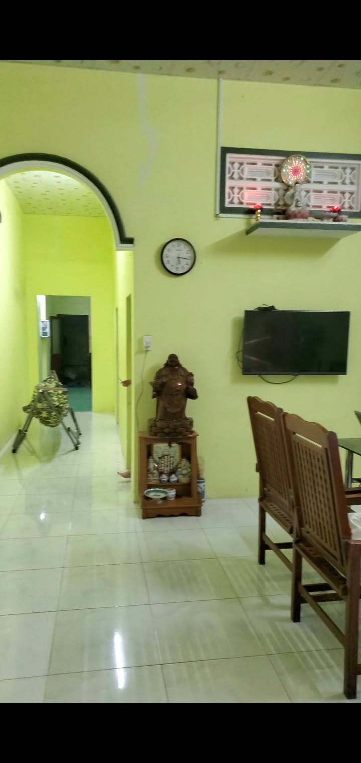 Nhà cấp 4 mới bán tại đường Nguyễn Văn Linh, phường Phú Lâm, diện tích 99m² chỉ 1.5 tỷ!