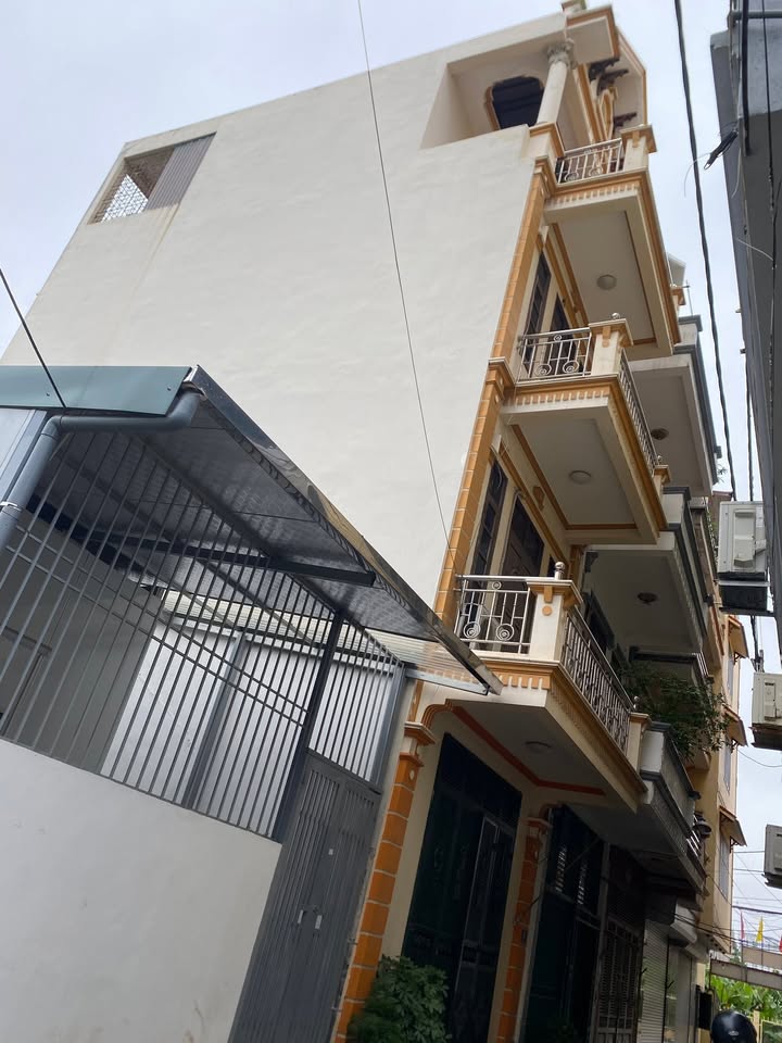 Nhà phân lô Trạm Trôi, Hoài Đức 80m² giá 13 tỷ - Ô tô tránh, gần trường học!