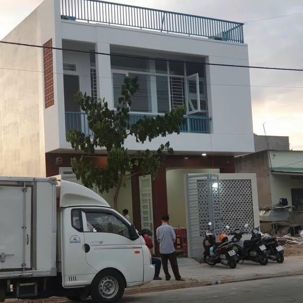 Mặt bằng kinh doanh Dĩ An 150m² giá 6.85 tỷ - Sẵn sàng vào ở ngay!