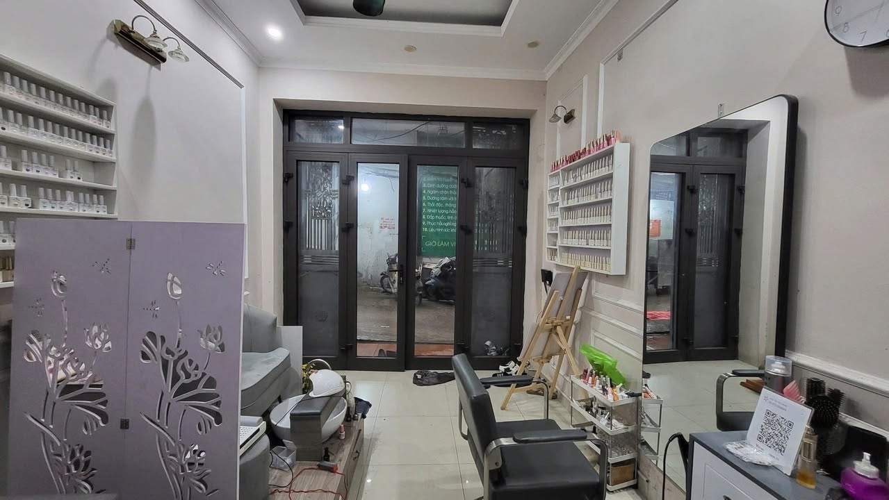 Mặt ngõ ô tô Trần Khát Chân 27m² giá 11 tỷ - Kinh doanh thuận lợi, ở ngay!