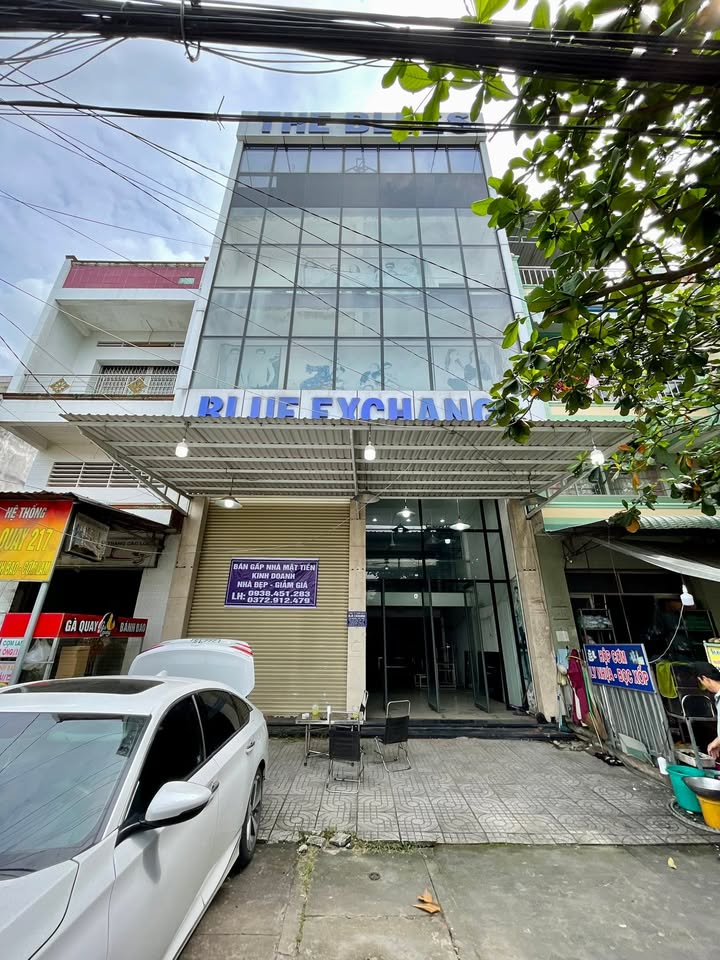 Nhà mặt tiền kinh doanh Thủ Thừa 136m² giá 8 tỷ - Chính chủ bán gấp!