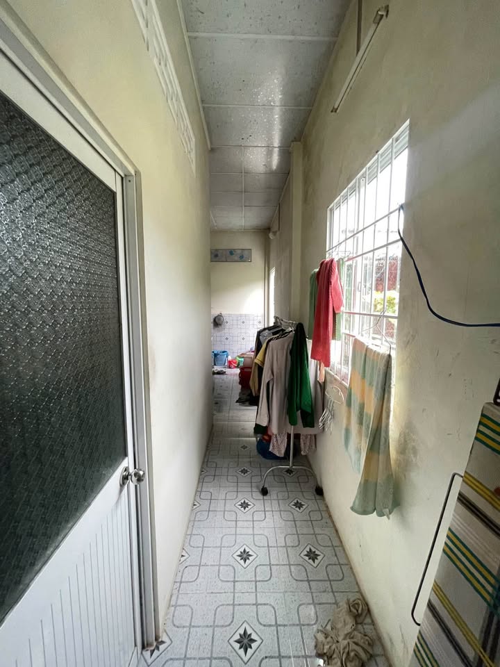 Nhà mặt tiền đường Tạ Uyên, phường 9, Cà Mau, 288m² giá 5.7 tỷ - Kinh doanh thuận lợi!