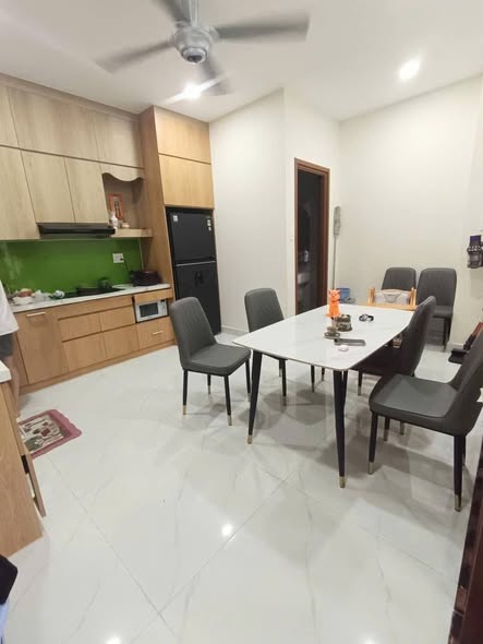 Nhà mặt tiền đường Vĩnh Hội, Quận 4, 200m² giá 13 tỷ - Kinh doanh đỉnh cao!