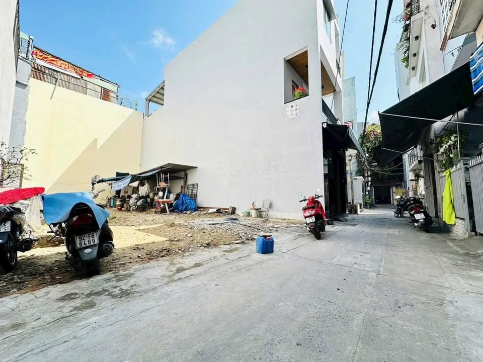 Đất kiệt 233/ Núi Thành, Hải Châu, 65m² - Vị trí đắc địa, cơ hội đầu tư tuyệt vời!