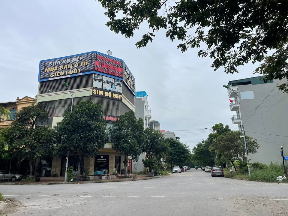 Bán lô đất Nguyễn Quyền 101,3m² giá 12 tỷ - Vị trí đắc địa tại Bắc Ninh!