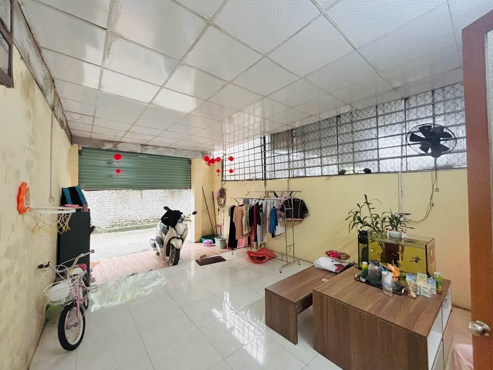 Nhà cấp 4 Quảng Thịnh 80.3m² giá 1 tỷ - Sổ đỏ chính chủ, oto vào tận nơi!