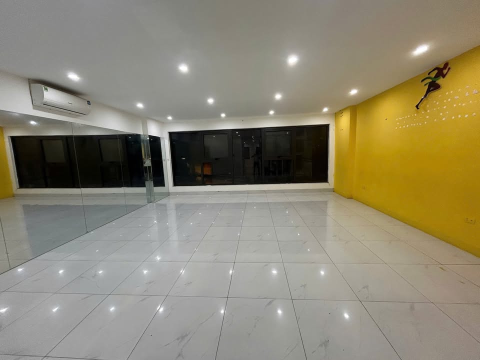Mặt bằng cho thuê tại Phú Đô, 95m² chỉ 11 triệu - Cơ hội kinh doanh tuyệt vời!