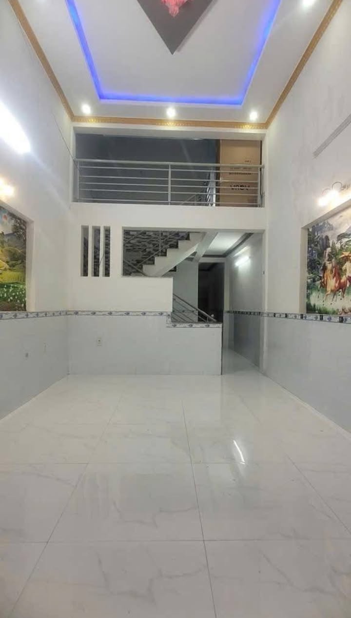 Nhà phố Tân Phước Khánh 80m² giá 2.45 tỷ - Sổ hồng riêng, thương lượng tốt!