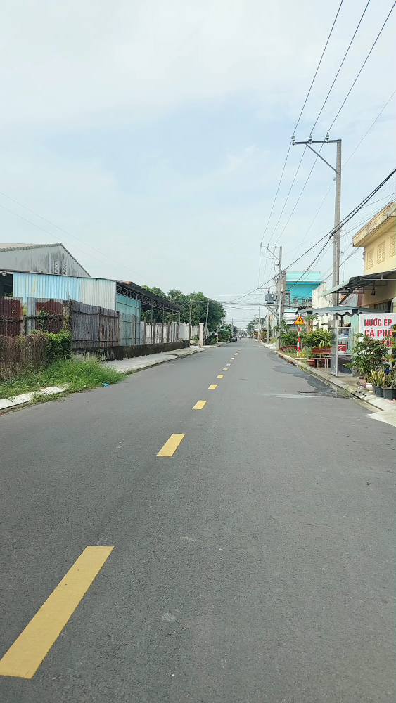 Đất nền Hòa Thành Tây Ninh 160m² giá 7.36 tỷ - Hướng Tây, gần chợ và trường học!