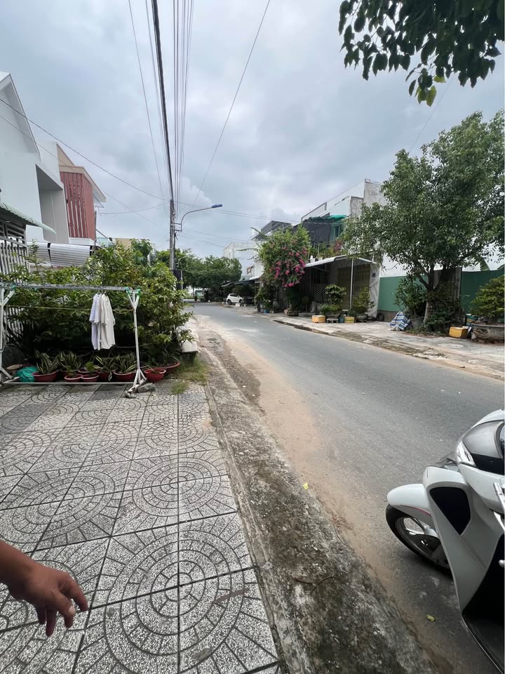 Nhà tái định cư Vĩnh Quang Rạch Giá 90m² giá 2.6 tỷ - Vị trí tốt nhất khu vực!