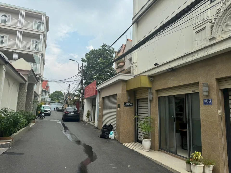 Nhà bán mặt tiền hẻm xe tải Lê Văn Việt, Hiệp Phú, Q.9 - Diện tích 134m², giá 14.7 tỷ