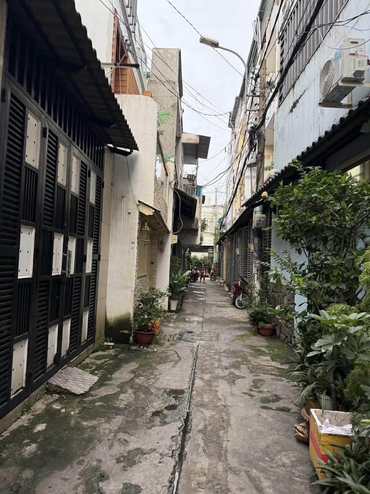 Nhà riêng Bình Tân 13m² giá 1.88 tỷ - Sổ hồng riêng, dọn vào ở ngay!