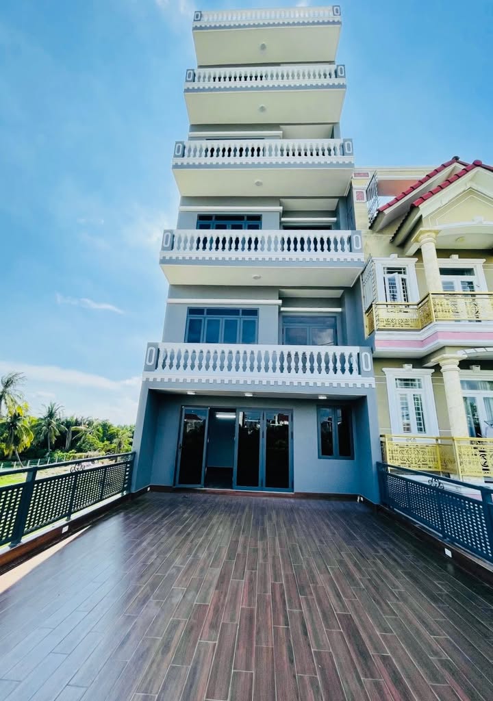 Nhà 6 tầng mặt tiền Tăng Nhơn Phú A, Thủ Đức 150m² giá 21 tỷ - Đầu tư sinh lời tuyệt vời!