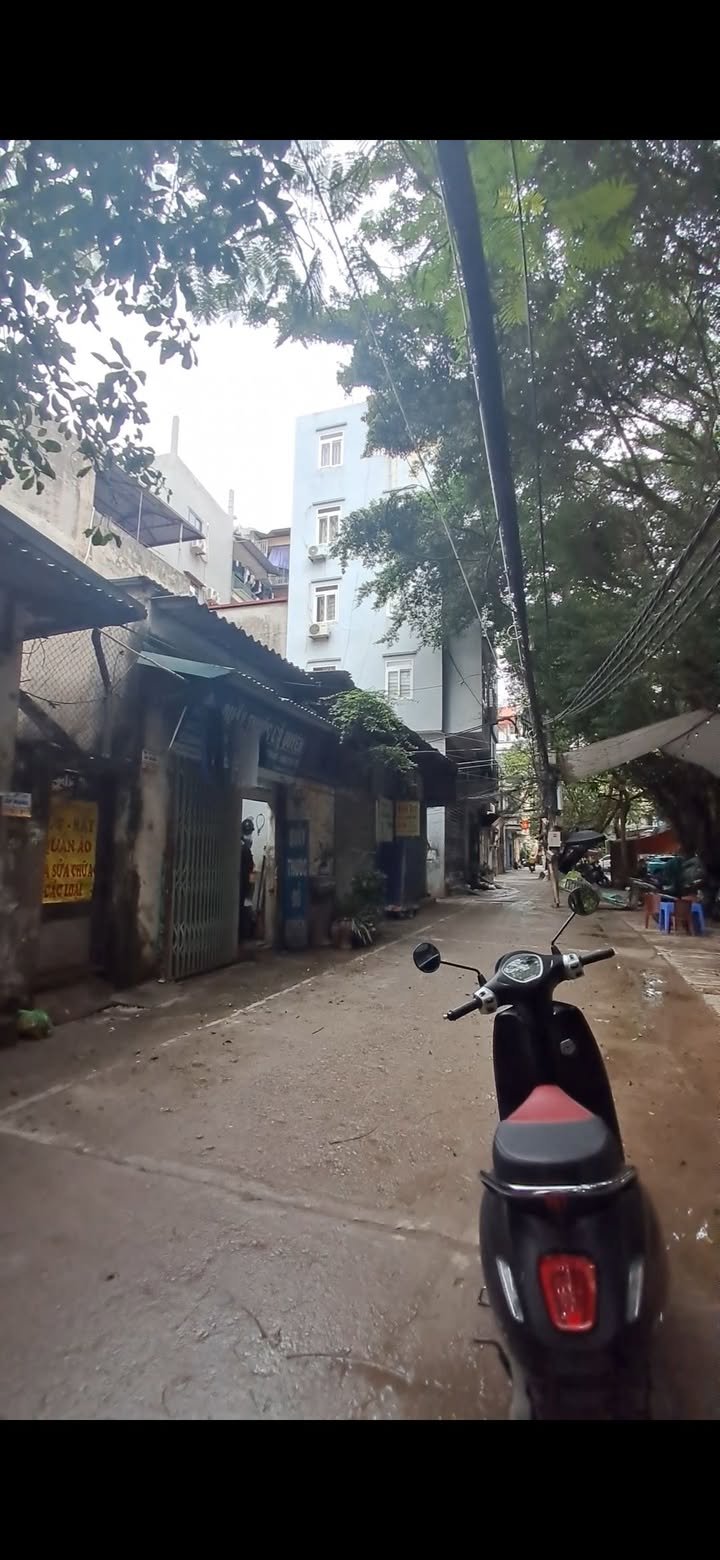 Đất Triều Khúc 40m² giá thỏa thuận - Sổ đỏ chính chủ, ô tô đỗ cửa!