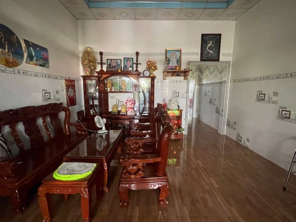 Nhà riêng tại Lê Hữu Nghĩa, Phường 4, Tây Ninh 150m² giá 2.1 tỷ - Chính chủ bán gấp!