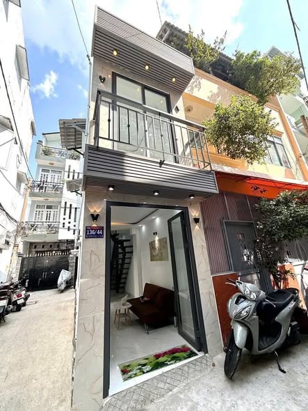 Nhà bán hẻm 136 Nguyễn Thị Tần, phường Chánh Hưng, quận 8 - 2.9 tỷ, dọn vào ở ngay!