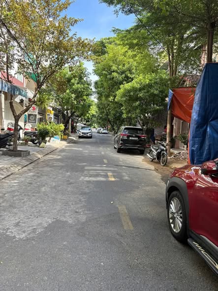 Dãy trọ đường Hoàng Xuân Nhị, Đà Nẵng 87.5m² giá 8.2 tỷ - Cơ hội đầu tư hấp dẫn!