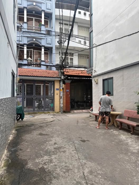 Nhà cho thuê hẻm xe hơi Nguyễn Du, Gò Vấp 18m² - Giá chỉ 6 triệu/tháng!