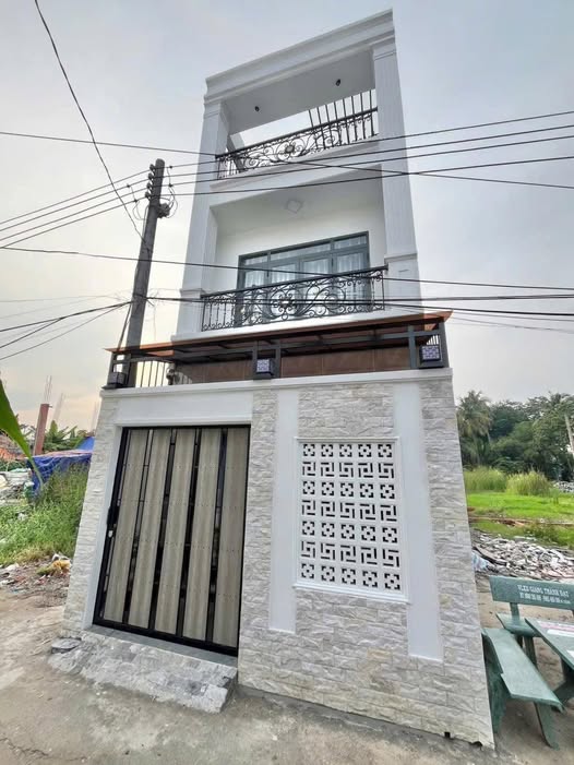 Nhà bán Lái Thiêu, Bình Dương 64m² giá 4.15 tỷ - Sẵn sàng vào ở ngay!