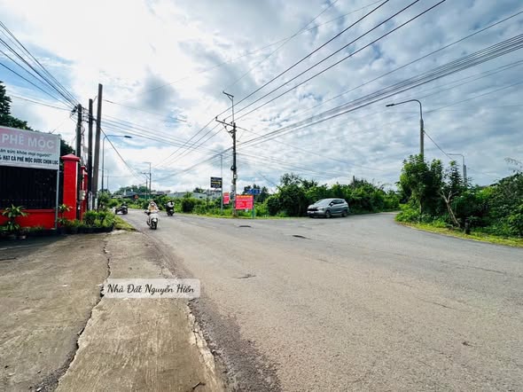 Đất nền mặt tiền Điểu Xiển Long Khánh 200m² giá 1.85 tỷ - Vị trí đắc địa, giao thông thuận lợi!