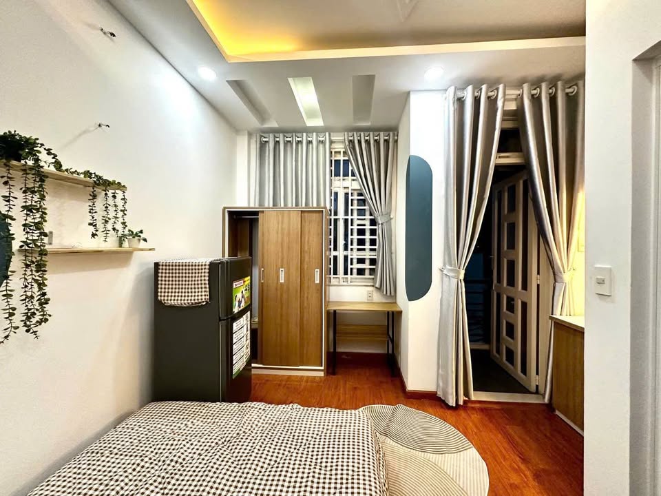 Căn hộ dịch vụ Phan Xích Long 17m² giá từ 5,5 triệu - Không chung chủ, tiện nghi đầy đủ!