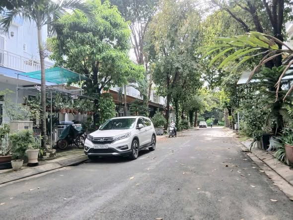 Biệt thự 3 tầng khu Gia Hòa, Phước Long B, Thủ Đức - Giá 14 tỷ, sổ hồng chính chủ!