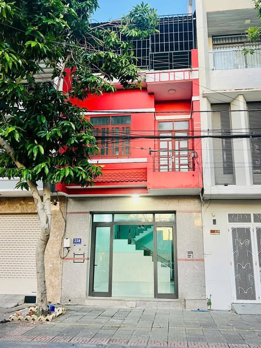 Nhà phố 3 tầng mặt tiền Nguyễn Hữu Thọ, Bà Rịa - 9.5 tỷ, đầu tư sinh lời!