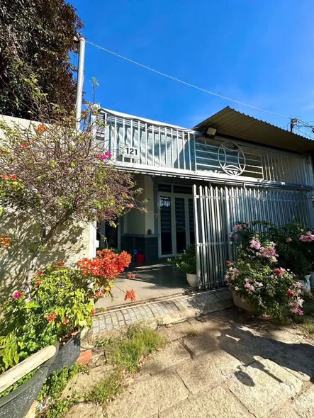 Nhà Mặt Tiền Đường Tôn Đức Thắng, Bà Rịa 92m² giá 5.5 tỷ - Kinh doanh ngay!