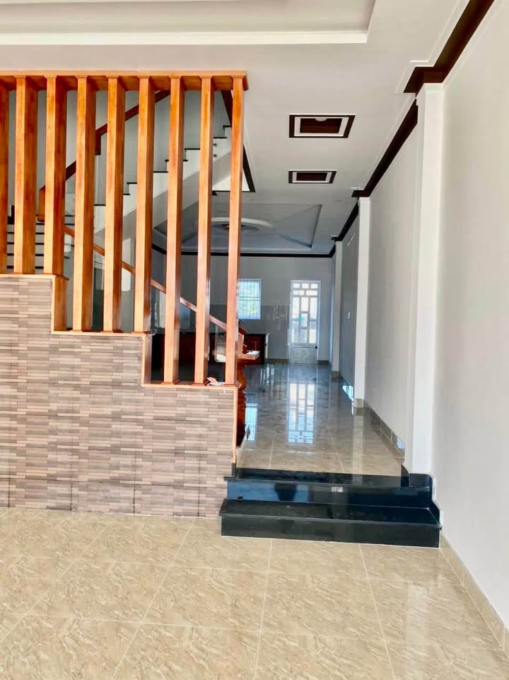 Nhà mặt tiền Lý Thường Kiệt, Bảo Lộc 125m² - Phù hợp vừa ở vừa kinh doanh!