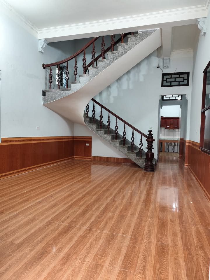 Nhà cho thuê 2 tầng tại phường Trần Lãm, Thái Bình - Kinh doanh thuận lợi!